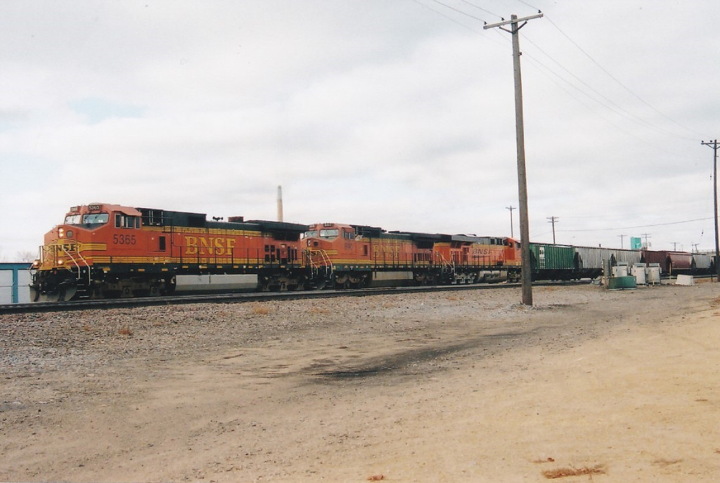 BNSF 5365 West